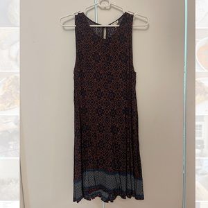 Boho patterned shift dress size small